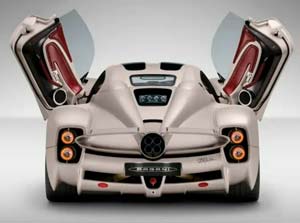 PAGANI UTOPIA СБОРНАЯ МОДЕЛЬ 1:8 POCHER — фото 4