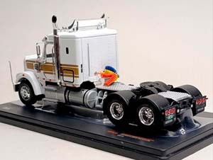 FREIGHTLINER CORONADO -2012 IXO 1:43 — фото 2