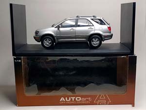 LEXUS RX 300 SILVER 1:18 AUTOART — фото 9