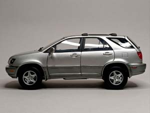 LEXUS RX 300 SILVER 1:18 AUTOART — фото 3
