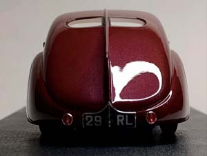 BUGATTI TYPE 51 DUBOS COUPE -1931 CULT 1:18 — фото 3