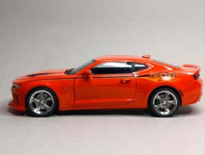 CHEVROLET CAMARO HARDTOP -2016 AUTOWORLD 1:18 — фото 2