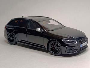 AUDI RS4 (B9) BLACK 1:18 KILOWORKS — фото 7