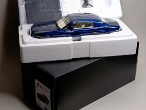 ROLLS-ROYCE PHANTOM COUPE 1:18 KYOSHO — фото 9