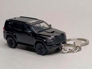 TOYOTA LAND CRUISER 300 БРЕЛОК 1:64 75ММ — фото 3