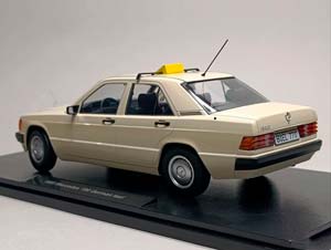 MERCEDES 190 TAXI- 1993 (W201) 1:18 TRIPLE9 — фото 2