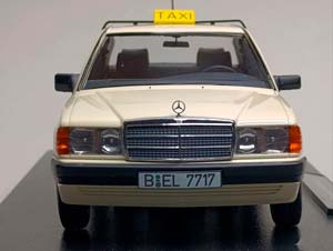 MERCEDES 190 TAXI- 1993 (W201) 1:18 TRIPLE9 — фото 7