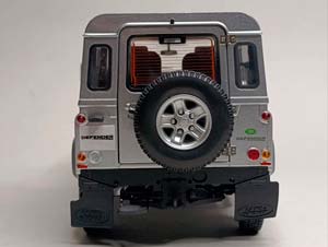 LAND ROVER DEFENDER 90 KYOSHO 1:18 — фото 4
