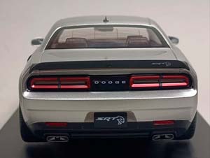 DODGE CHALLENGER SRT HELLCAT 1:18 SOLIDO — фото 5