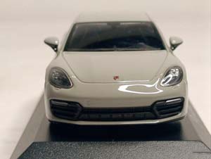 PORSCHE PANAMERA GTS 1:43 MINICHAMPS — фото 8