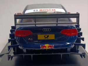 AUDI A4 DTM 2009 RED BULL 1:18 NOREV — фото 4