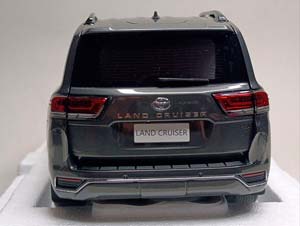 TOYOTA LAND CRUISER 300 ZX GREY 1:18 LCD MODELS — фото 4