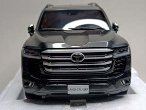 TOYOTA LAND CRUISER 300 ZX GREY 1:18 LCD MODELS — фото 8