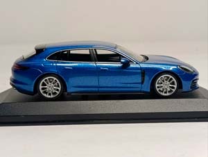 PORSCHE PANAMERA 4S DIESEL 1:43 MINICHAMPS — фото 6
