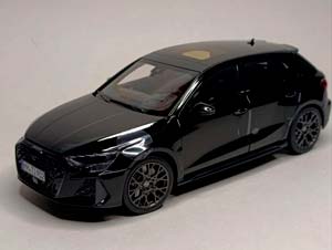 AUDI RS3 2025 BLACK 1:18 NOREV