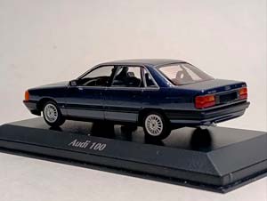 AUDI 100 (C3) 1990 BLUE 1:43 MAXICHAMPS — фото 3