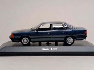 AUDI 100 (C3) 1990 BLUE 1:43 MAXICHAMPS — фото 2