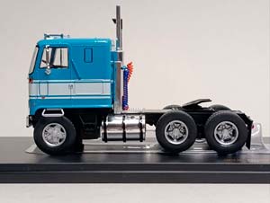 GMC ASTRO 95 1970 IXO 1:43 — фото 2