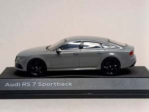 AUDI RS7 SPORTBACK 1:43 ДИЛЕРСКИЙ — фото 10