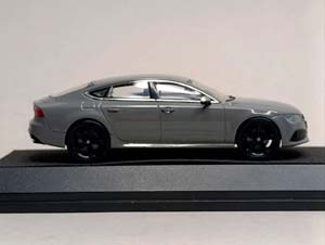 AUDI RS7 SPORTBACK 1:43 ДИЛЕРСКИЙ — фото 4
