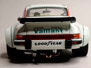 PORSCHE 934 RSR SIEGER DRM 1:18 SCHUCO — фото 6