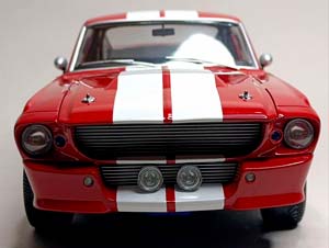 FORD MUSTANG SHELBY GT 500 KK SCALE 1:12 — фото 9