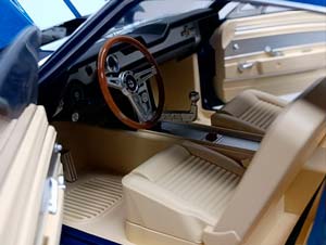 FORD MUSTANG SHELBY GT 500 KK SCALE 1:12 — фото 7
