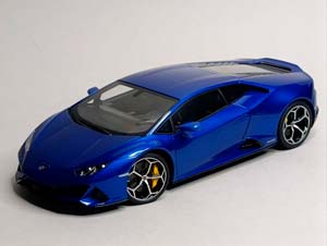 LAMBORGHINI HURACAN EVO 1:18 AUTOART