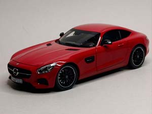 MERCEDES AMG GT R 2015 RED 1:18 NOREV