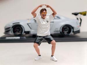NISSAN GT-R (R35) + KATO SAN 1:18 SOLIDO — фото 9