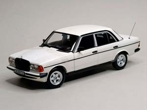 MERCEDES 200 (W123) 1980 AMG LINE 1:18