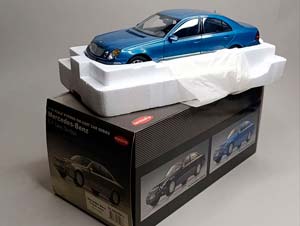 MERCEDES E CLASS SEDAN (W211) KYOSHO 1:18 — фото 10