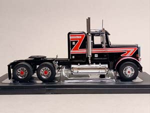 FREIGHTLINER FLC 120 64 T 1977 ТЯГАЧ IXO 1:43 — фото 6