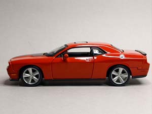 DODGE CHALLENGER SRT 2008 MAISTO 1:24 — фото 3