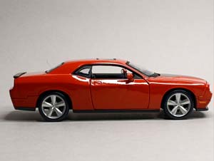 DODGE CHALLENGER SRT 2008 MAISTO 1:24 — фото 9