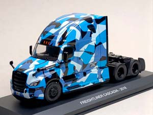 FREIGHTLINER CASCADIA TRUCK 2018 HACHETTE 1:43