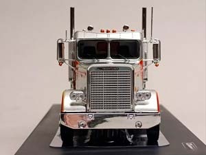 FREIGHTLINER FLC 120 64 T 1977 ТЯГАЧ IXO 1:43 — фото 8