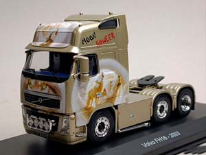 VOLVO FH16 TRUCK 2003 MOON HOWLER 1:43