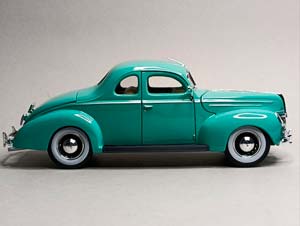 FORD DELUXE COUPE 1939 MAISTO 1:18 — фото 9