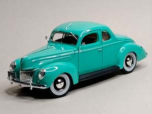 FORD DELUXE COUPE 1939 MAISTO 1:18