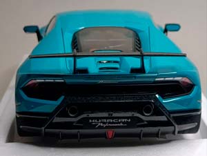 LAMBORGHINI HURACAN PERFORMANTE 2017 AUTOART 1:12 — фото 9