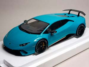 LAMBORGHINI HURACAN PERFORMANTE 2017 AUTOART 1:12