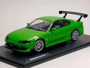 NISSAN SILVIA S15 SPEC-R AERO 1:18 SOLIDO