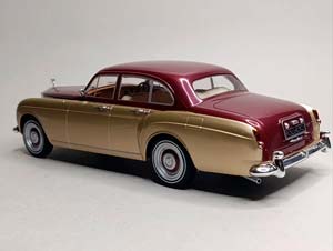ROLLS-ROYCE SILVER CLOUD III FLYING SPUR 1:18 — фото 2