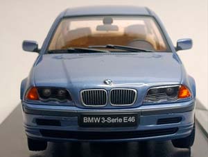BMW 3 SERIES SEDAN (E46) HELLBLAU 1:18 KK SCALE — фото 7