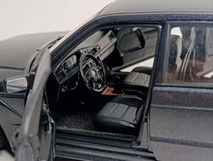 MERCEDES 190E 2,516 EVOLUTION II (W201) 1:18 A/A — фото 7