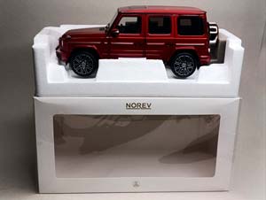 MERCEDES G-CLASS (W465) HYACINTH RED 1:18 NOREV — фото 9