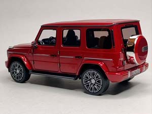 MERCEDES G-CLASS (W465) HYACINTH RED 1:18 NOREV — фото 2
