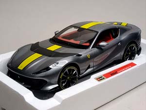 FERRARI 812 COMPETIZIONE 2021 1:18 BBURAGO
