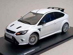 FORD FOCUS RS MK2 WHITE 1:18 SOLIDO